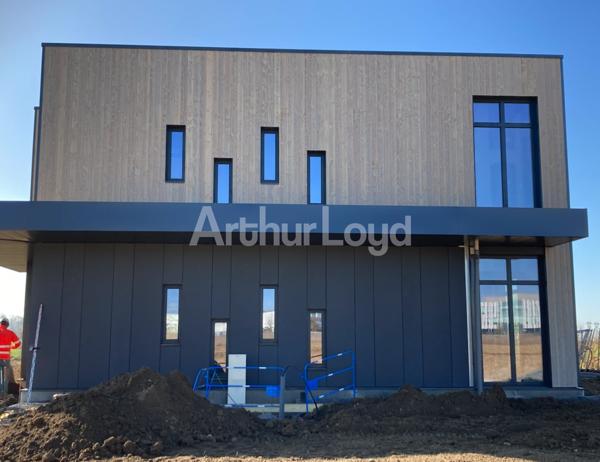Bureaux neufs à louer ou vendre à Famars dans parc d affaires en expansion