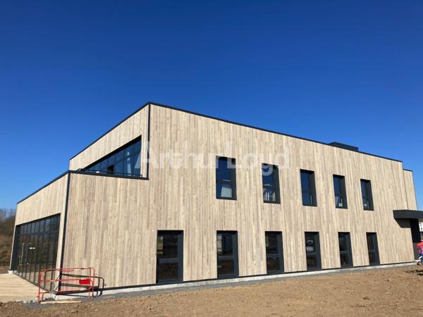 Bureaux neufs à louer ou vendre à Famars dans parc d affaires en expansion