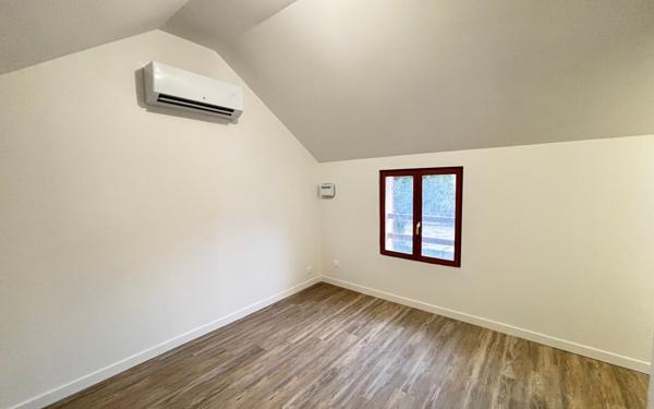 Appartement à louer    2 pièces • 42,32 m2 Nogent-l'Artaud