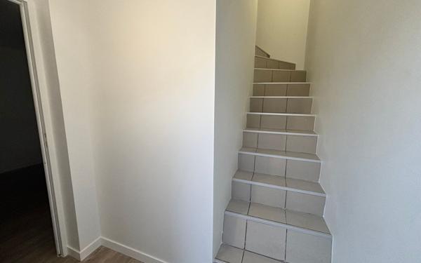 Appartement à louer    2 pièces • 42,32 m2 Nogent-l'Artaud