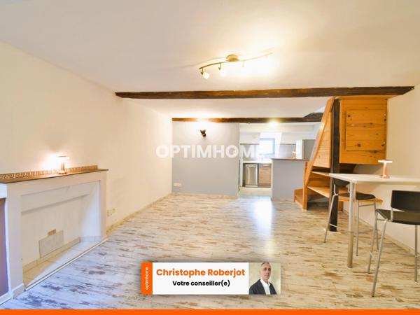 DUPLEX rénové en hyper centre-ville piétonnier