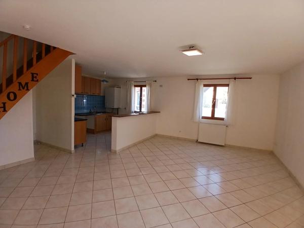 Location Maison de village 6 pièces 109 m2 à Toury