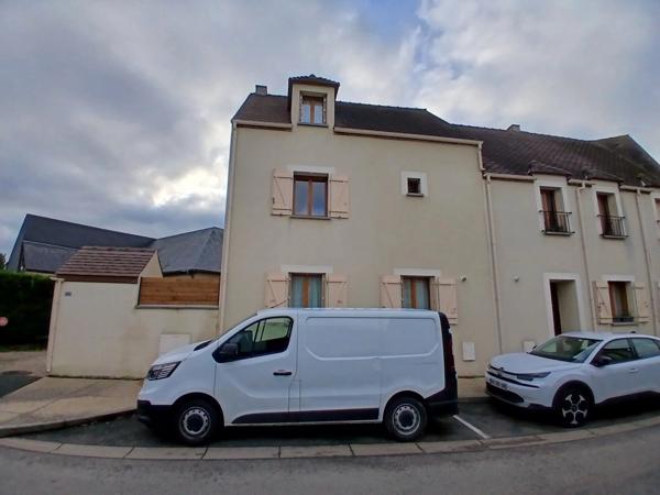 Location Maison de village 6 pièces 109 m2 à Toury