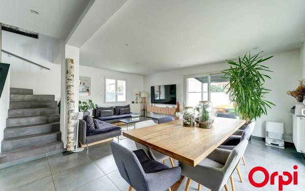 Maison à vendre    4 pièces • 100 m2 Vénissieux