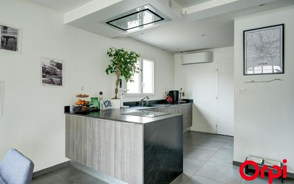 Maison à vendre    4 pièces • 100 m2 Vénissieux