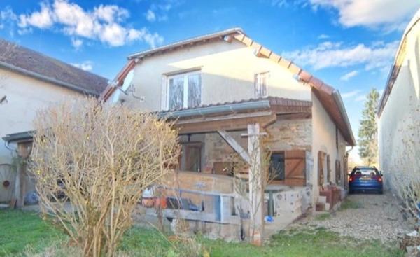 Maison à vendre 5 pièces proche de VILLERS FARLAY (39)
