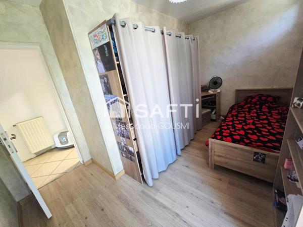 MAISON 3 PIÈCES – GRANDE TERRASSE DE 110 M² – GARAGE – TOUT À PIED