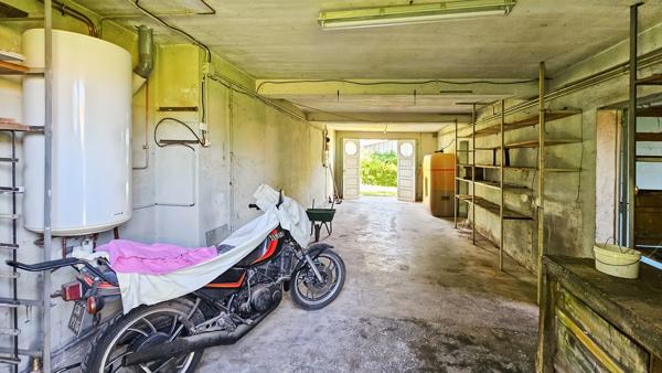 Ensemble immobilier composé de 2 maisons à vendre 10 pièces SEMEAC (65)