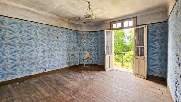 Ensemble immobilier composé de 2 maisons à vendre 10 pièces SEMEAC (65)