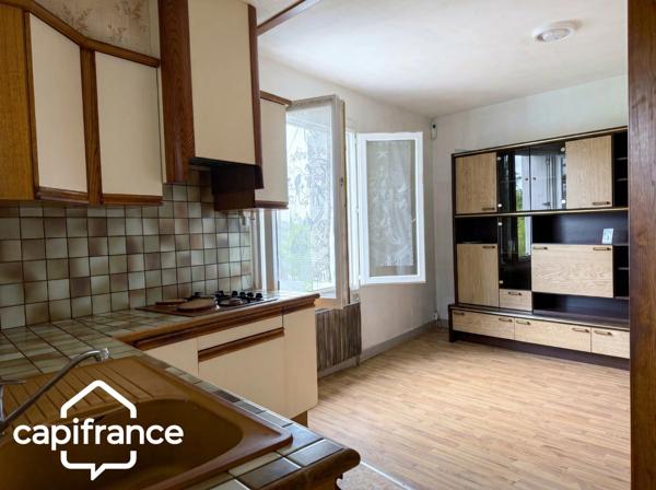 Thouars (79) Maison à rénover 68 m² – 2 chambres + bureau – jardin clos 305 m² – garage – cave