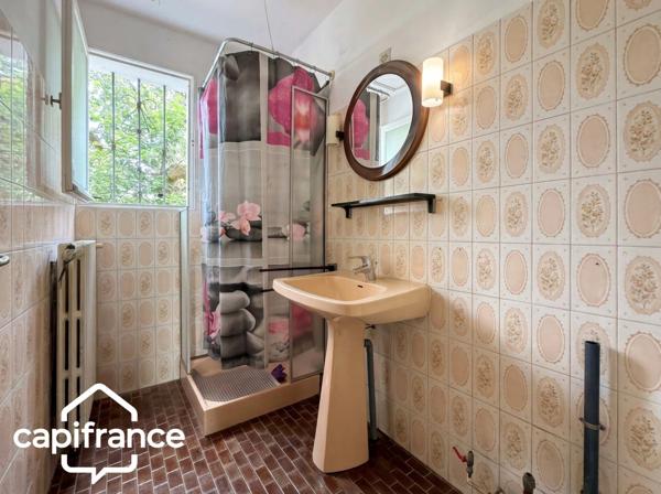 Thouars (79) Maison à rénover 68 m² – 2 chambres + bureau – jardin clos 305 m² – garage – cave
