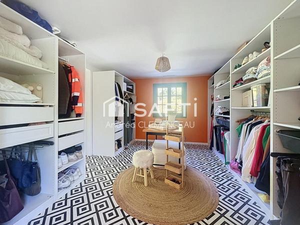 À vendre- Maison familiale de caractère avec dépendance