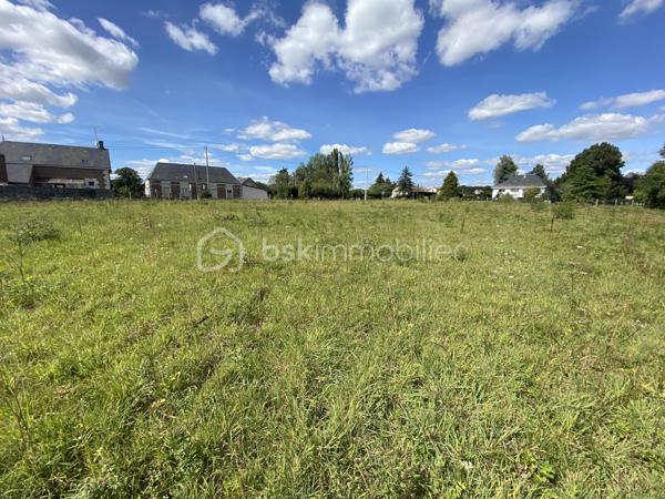 Terrain de 7 483 m²