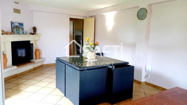 Maison T6 de 205m² 4 chambres et son balcon traversant avec vue sur le Cagire, son jardin de 675m², garage de 18m²