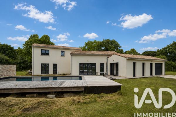 Maison à vendre 5 pièces 164,52 m² Mérignac
