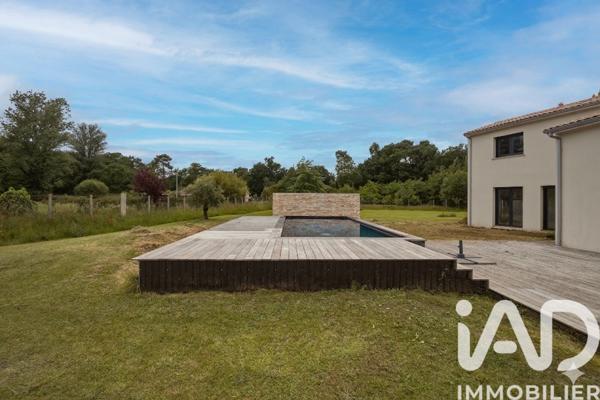 Maison à vendre 5 pièces 164,52 m² Mérignac