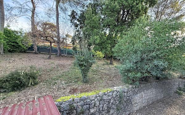 Maison à vendre    5 pièces • 141,10 m2 Roquefort-les-Pins