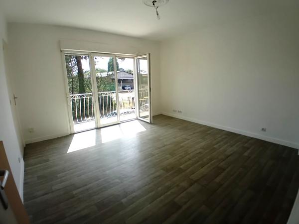 A LOUER Appartement T3 vide Mont De Marsan 2 chambres balcon