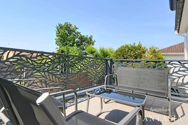 LA MAXE – Maison familiale de 230 m² au sol avec piscine chauffée et généreux espaces extérieurs
