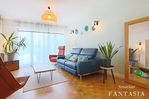 LA MAXE – Maison familiale de 230 m² au sol avec piscine chauffée et généreux espaces extérieurs