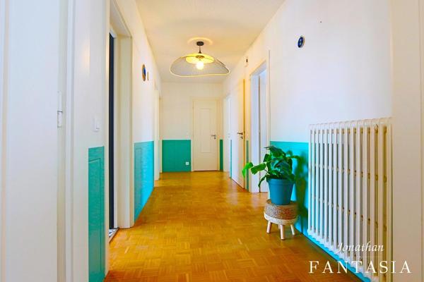 LA MAXE – Maison familiale de 230 m² au sol avec piscine chauffée et généreux espaces extérieurs