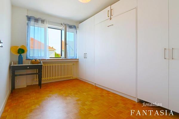LA MAXE – Maison familiale de 230 m² au sol avec piscine chauffée et généreux espaces extérieurs