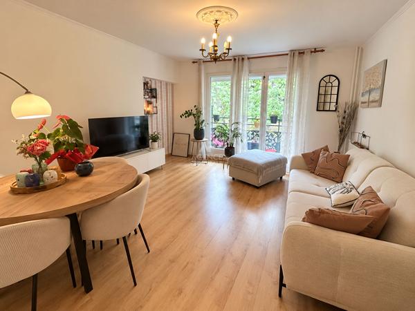 Appartement Verneuil Sur Seine 5 pièce(s) 93.57 m2 285 000 € **  - Référence  1830
