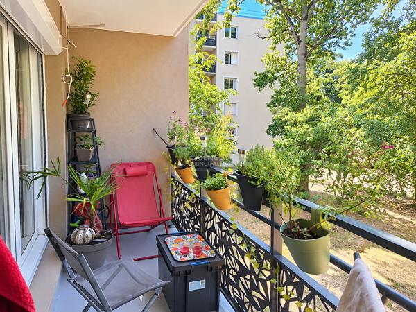 Appartement Verneuil Sur Seine 5 pièce(s) 93.57 m2 285 000 € **  - Référence  1830