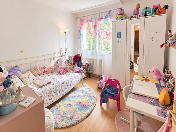 Appartement Verneuil Sur Seine 5 pièce(s) 93.57 m2 285 000 € **  - Référence  1830