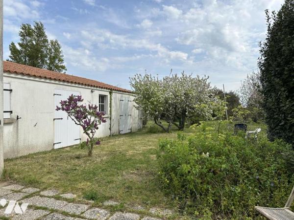 BARBATRE, PROCHE CENTRE, 