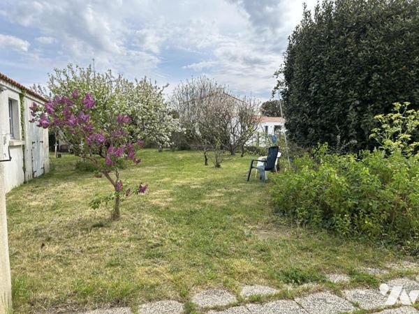 BARBATRE, PROCHE CENTRE, 