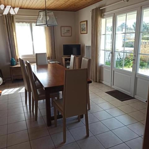 BARBATRE, PROCHE CENTRE, 