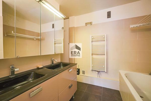 Appartement Paris 4 pièce(s) 90 m2