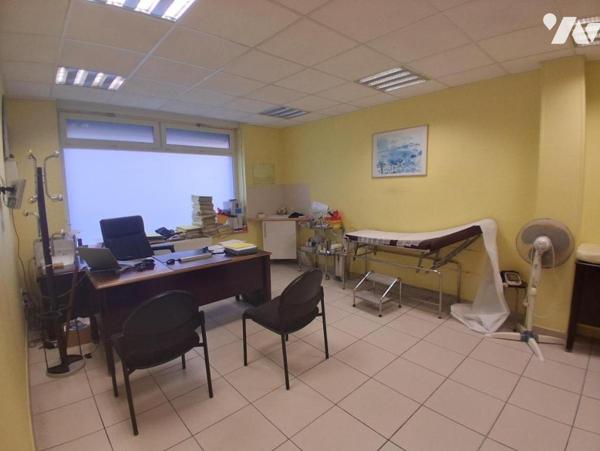 Saint-Quentin - immeuble à usage de bureaux