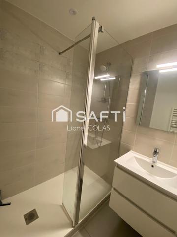 Superbe T2 de 44m2 refait à neuf à 100m de la plage.