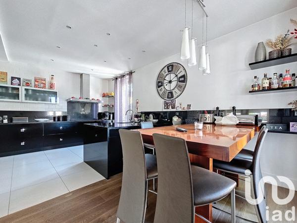 Maison à vendre 7 pièces 170 m² Joinville-le-Pont