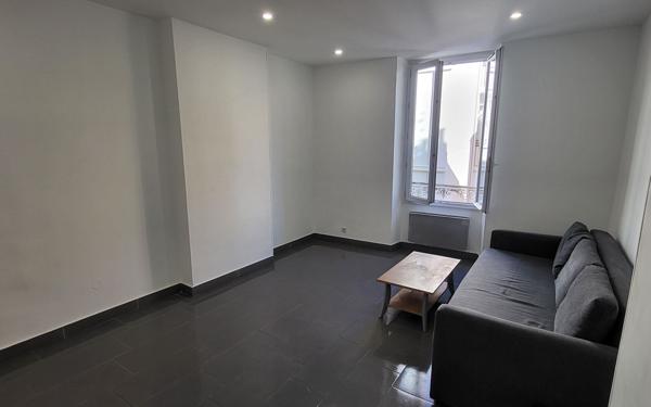 Appartement à vendre    3 pièces • 49,30 m2 Toulon