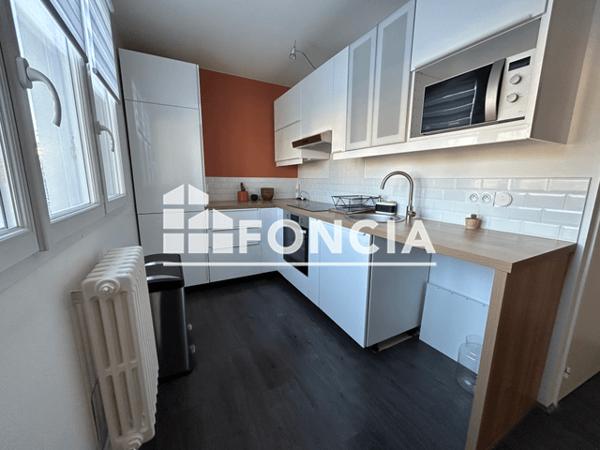 Location Appartement 3 pièces 68.07 m² - 17 RUE DU VICOMTE DE BRAGELONNE Amiens 80090