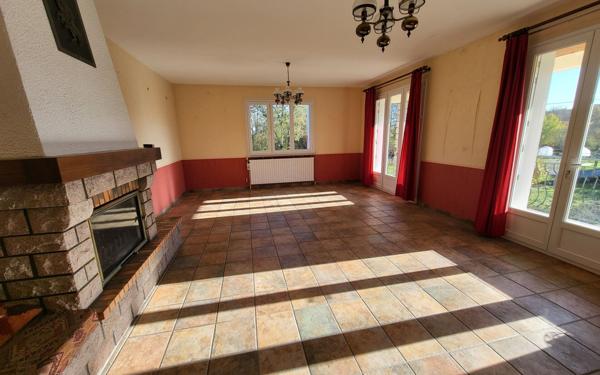 Maison à vendre    5 pièces •  Colondannes