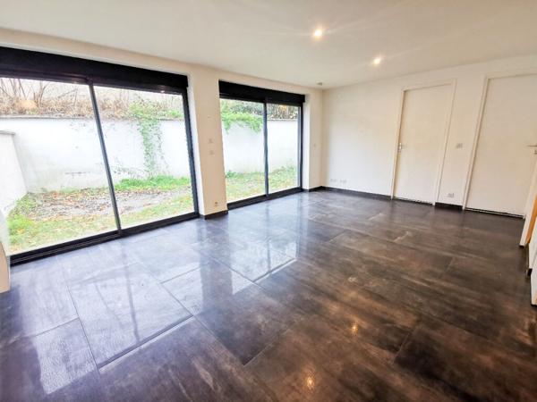 A LOUER T3 53M² + JARDIN + PARKING - NEUVILLE SUR OISE