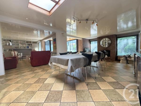 Maison à vendre  4 pièces - 141,10 m 2   VILLENEUVE D ASCQ  - 59