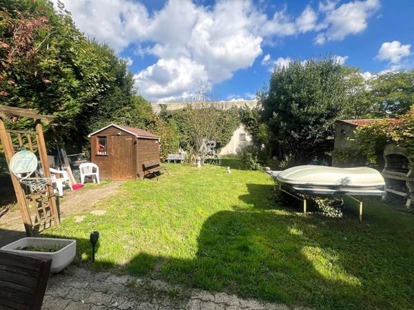 Maison HOUILLES PIERRATS 6 pièces 126 m² €679 000 ** - Référence 938