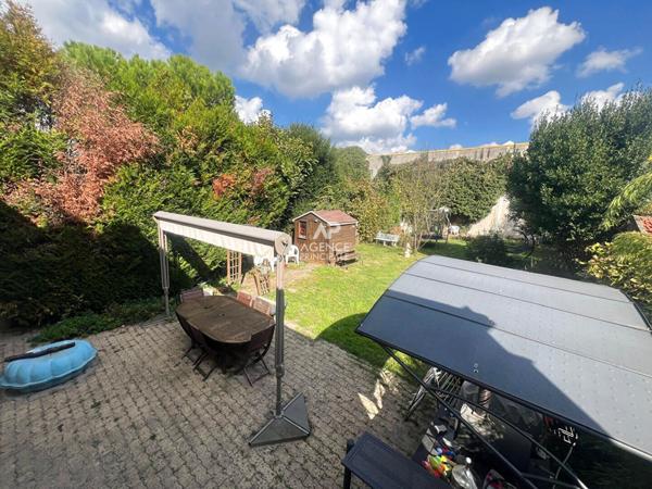 Maison HOUILLES PIERRATS 6 pièces 126 m² €679 000 ** - Référence 938