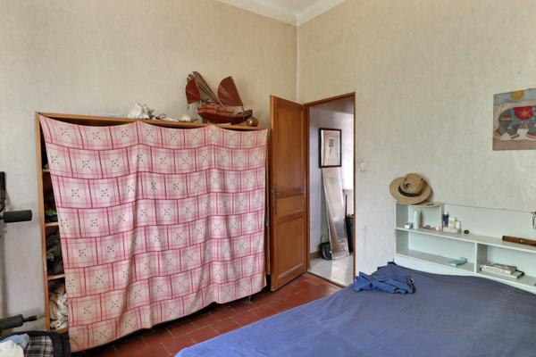 Aubagne (13400) Grande maison familiale à rénover