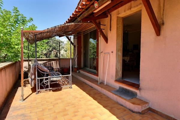 Aubagne (13400) Grande maison familiale à rénover