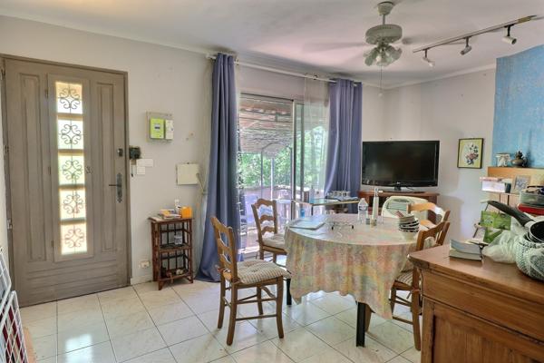 Aubagne (13400) Grande maison familiale à rénover