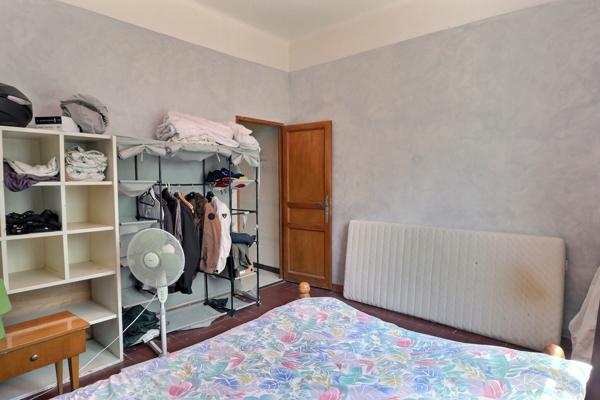 Aubagne (13400) Grande maison familiale à rénover