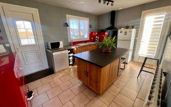 Maison à vendre    4 pièces •  Vouneuil-sur-Vienne