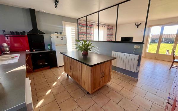 Maison à vendre    4 pièces •  Vouneuil-sur-Vienne