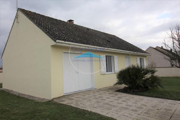 Maison de plain pied 3 pièce(s) 74.5 m2 avec garage.